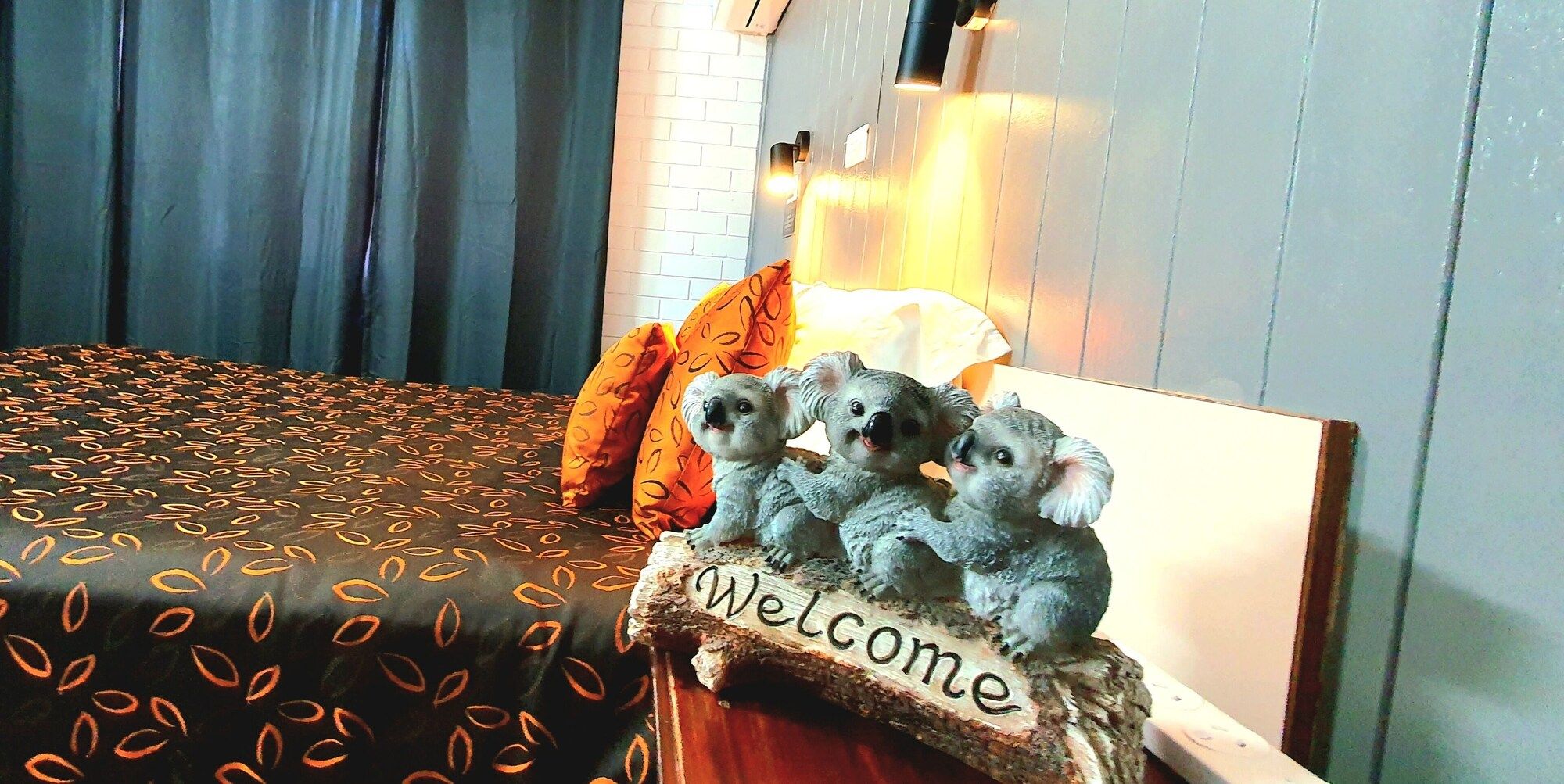 Altres