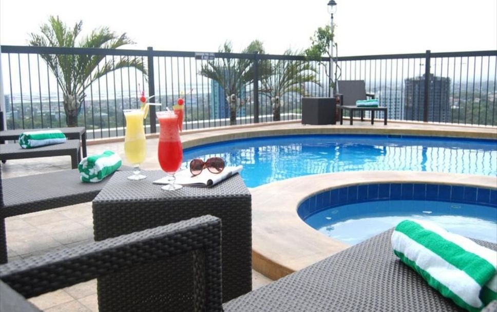Pool Foto
