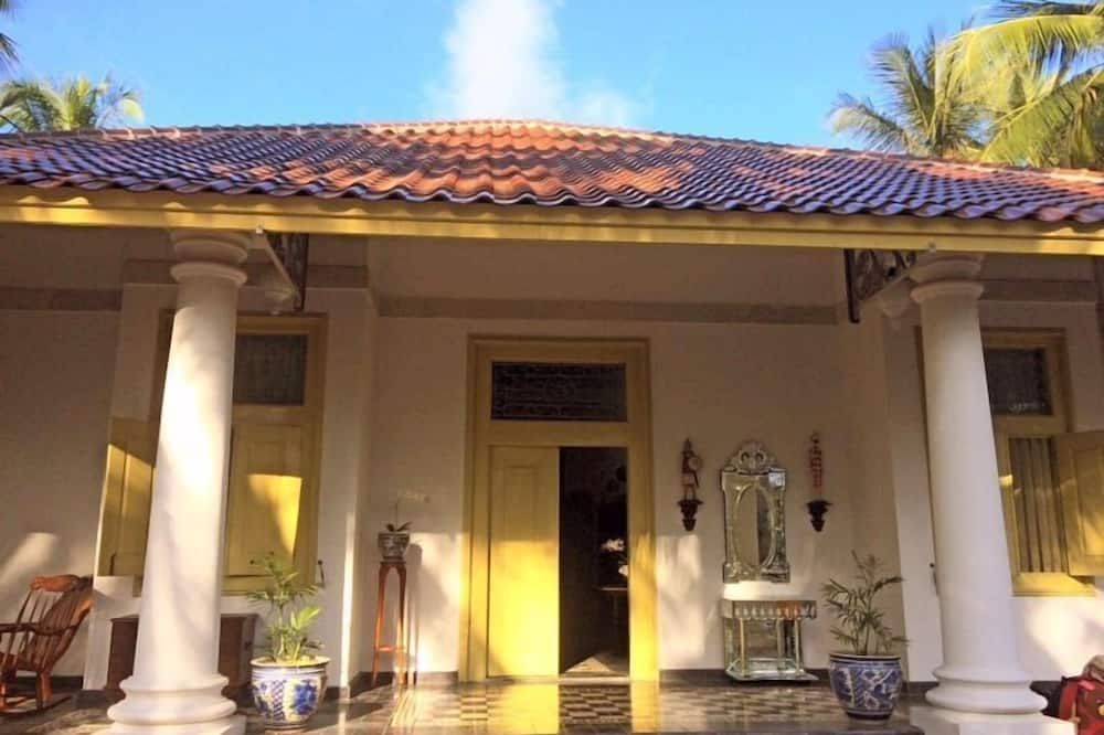 Edifici