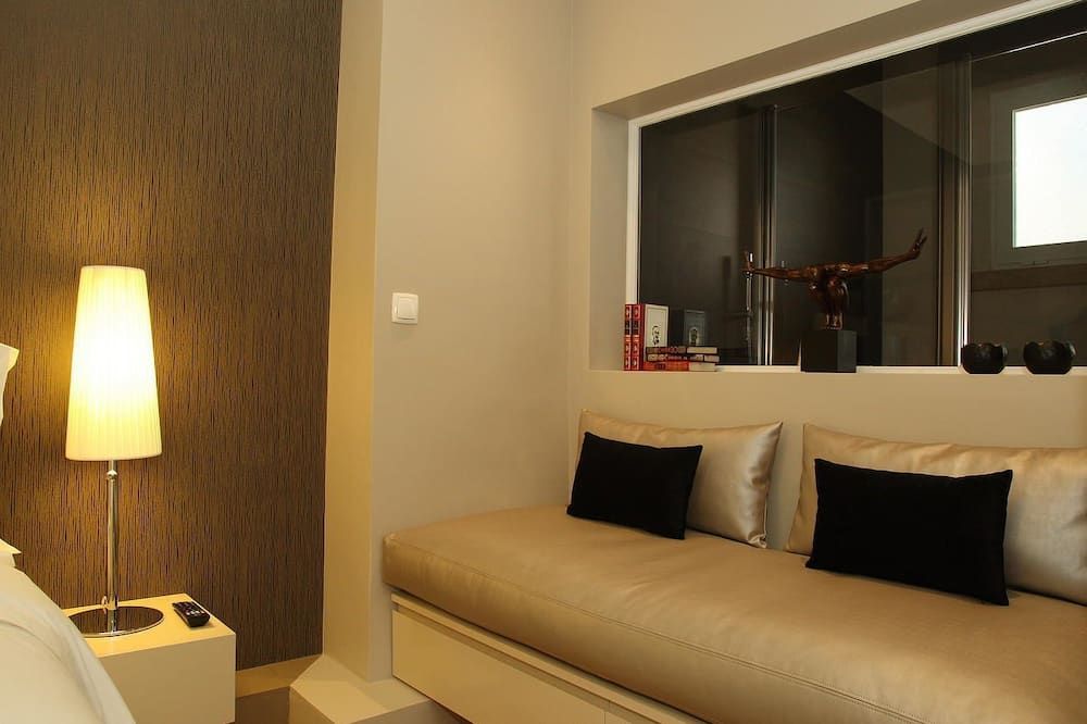 Altres
