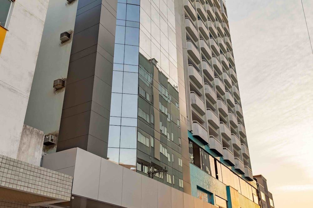 Edifici