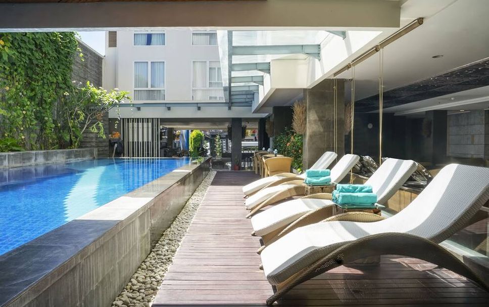 Pool Foto