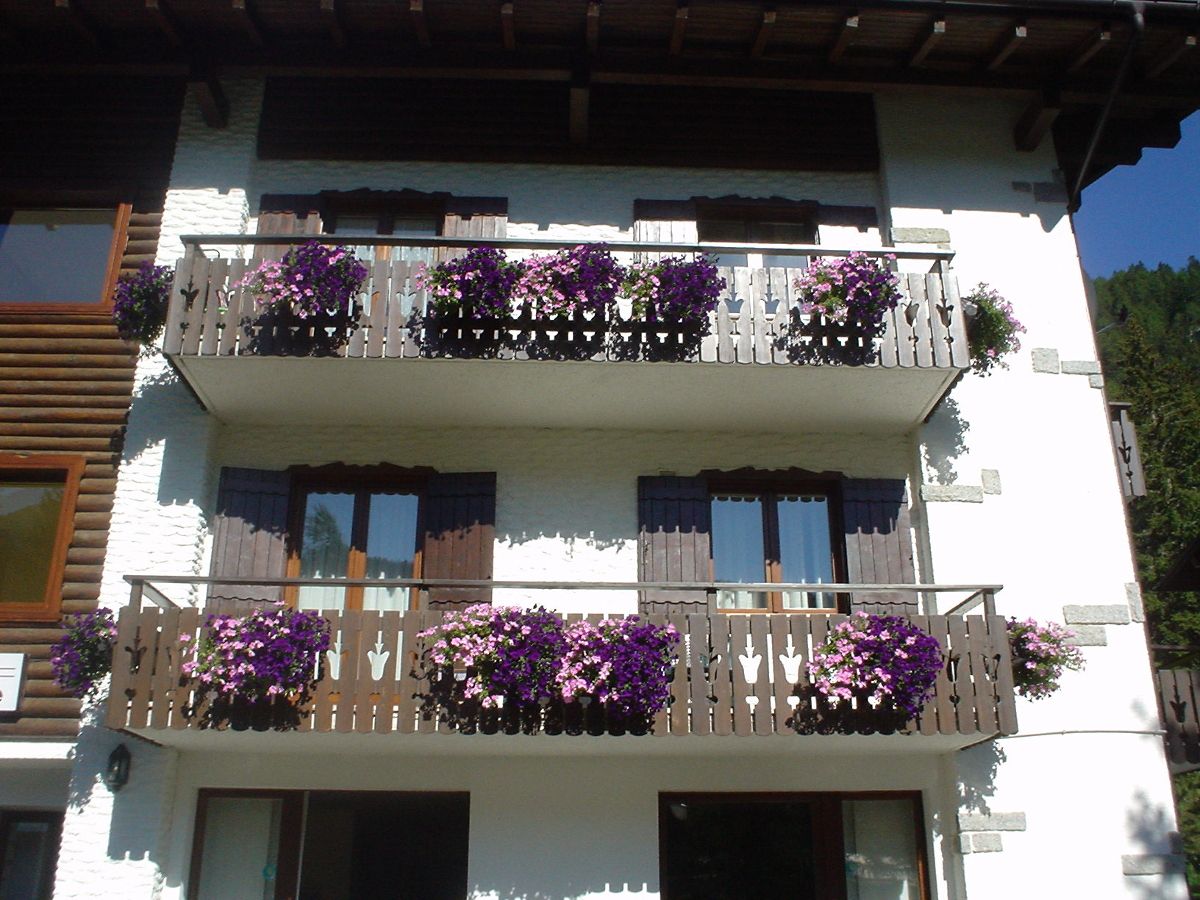 Edifici