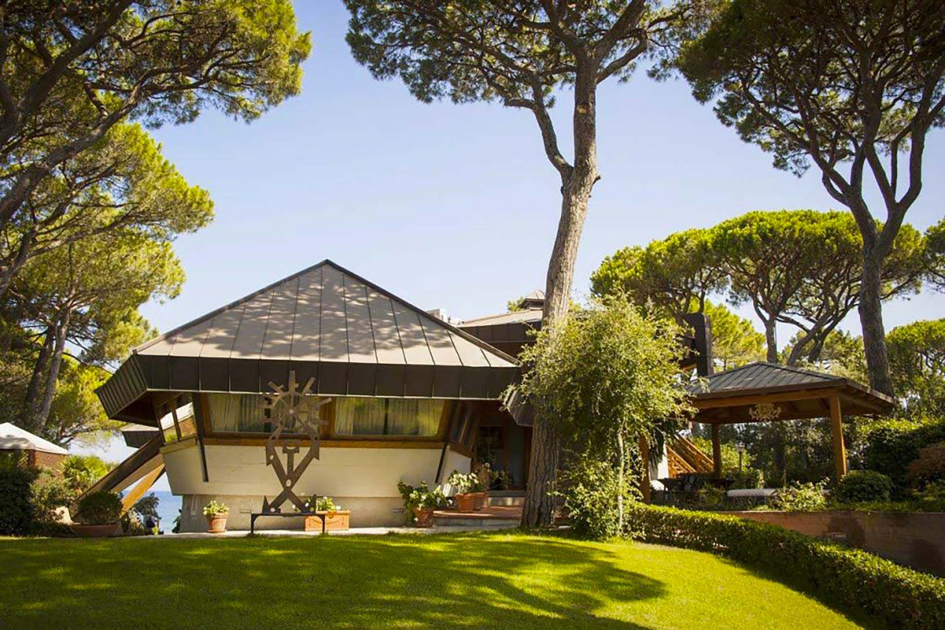 Edifici