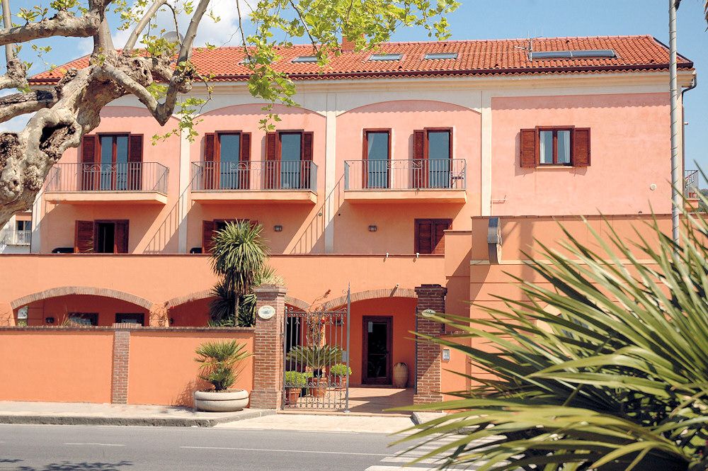 Edifici