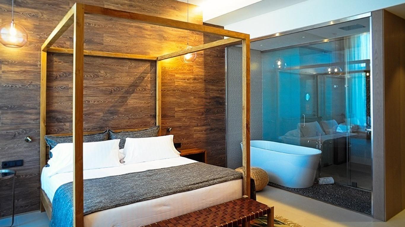 Hotel Tropical Gava Mar