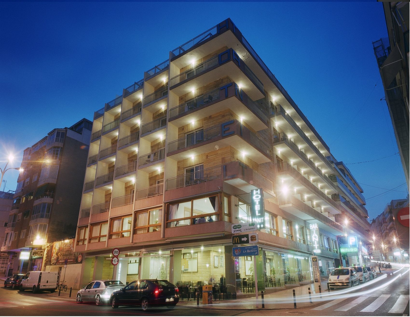Edifici