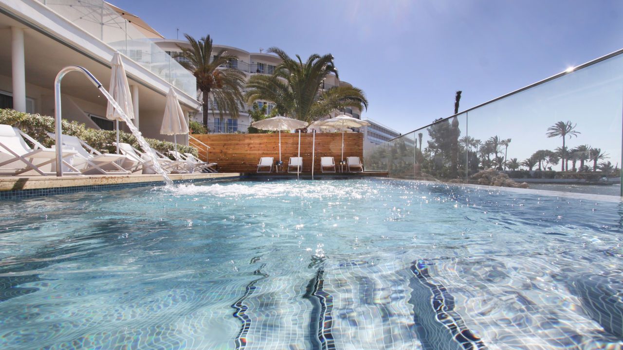Pool Foto