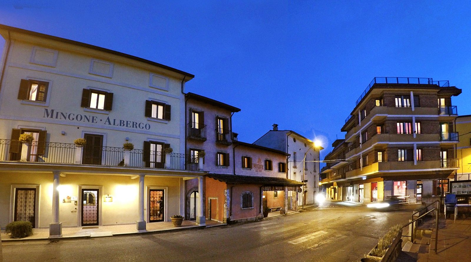 Edifici