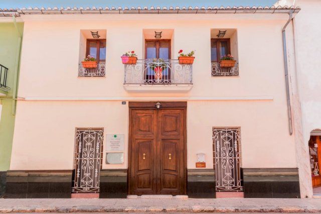 Edifici